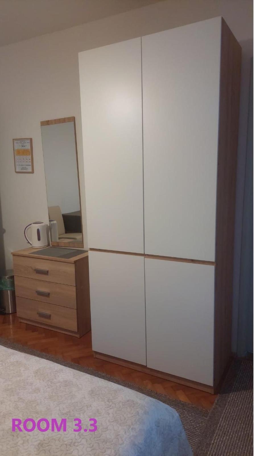 Guest House Lovric ポレッチ エクステリア 写真